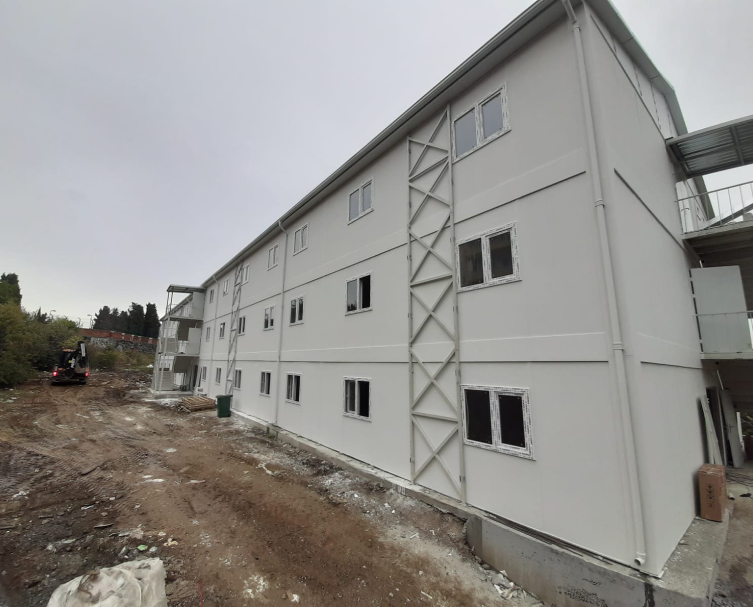 Prefabrike Ofis Binasi- İstanbul / Haliç